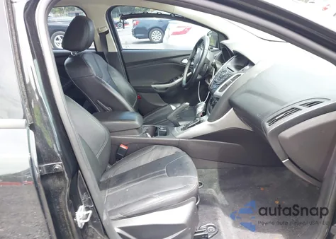 2014 Ford Focus Se из США, поврежденный, VIN 1FADP3K2XEL320225